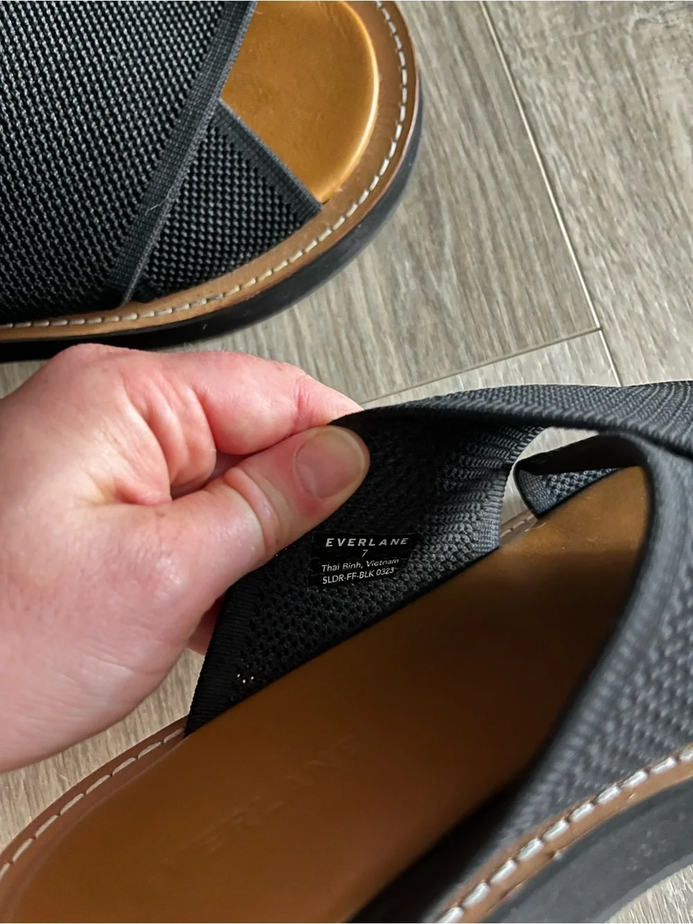 Everlane Women’s The Reknit Form Crossover Sandal Black - Size 7